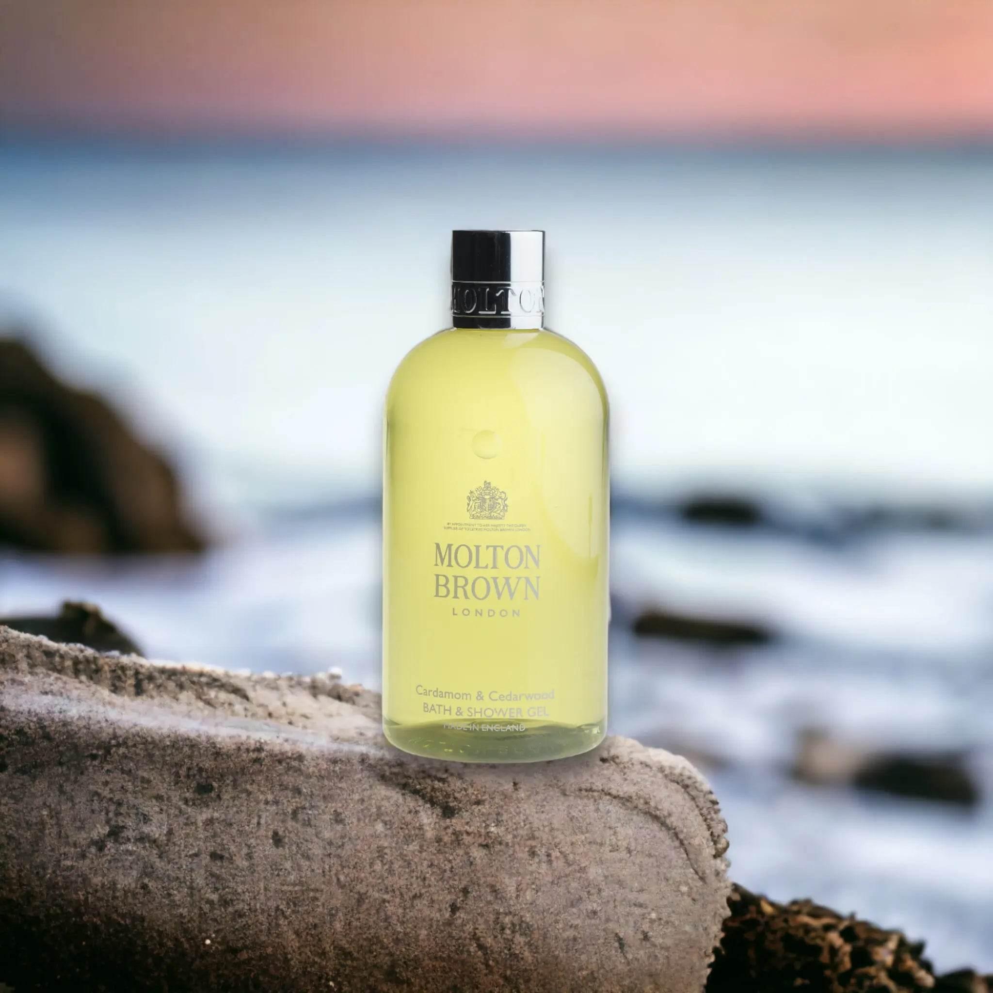 Cardamom & Cedarwood Bath & Shower Gel - MonKoku