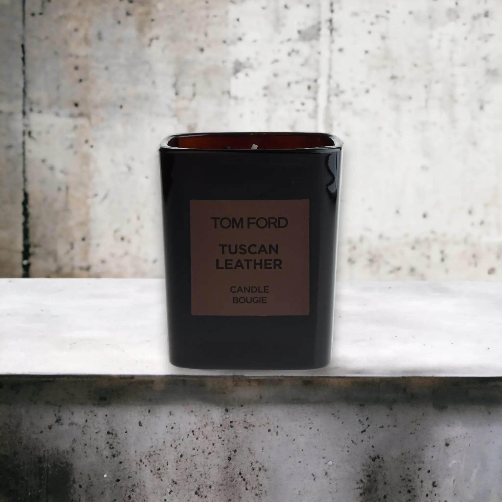TOM FORD Tuscan Leather Duftkerze - MonKoku
